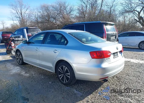 2013 Volkswagen Jetta 2.5L Se z USA, uszkodzony, nr VIN 3VWBP7AJ5DM385723